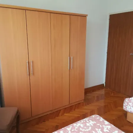 Apartment Family House Kamelija Fazana